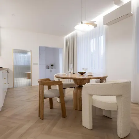 Trend Apartment *